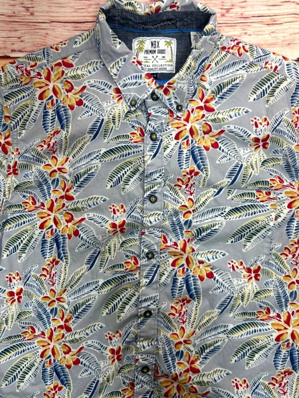 MBX Boys Slim Fit Tropical Shirt Large